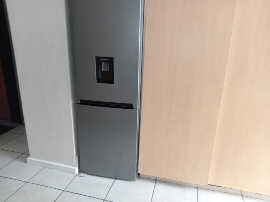 2 Bedroom Property for Sale in Humewood Eastern Cape